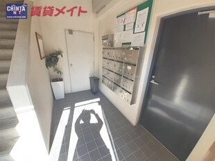 コーポ参宮の物件外観写真